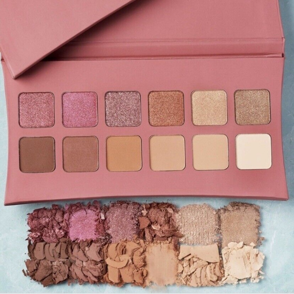 Illamasqua Unveiled Eyeshadow Pallet